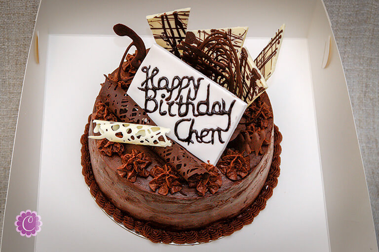 Chocolate mess birthday cake - Cuppiest.com