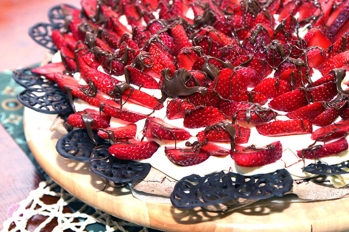 Pavlova from aside
